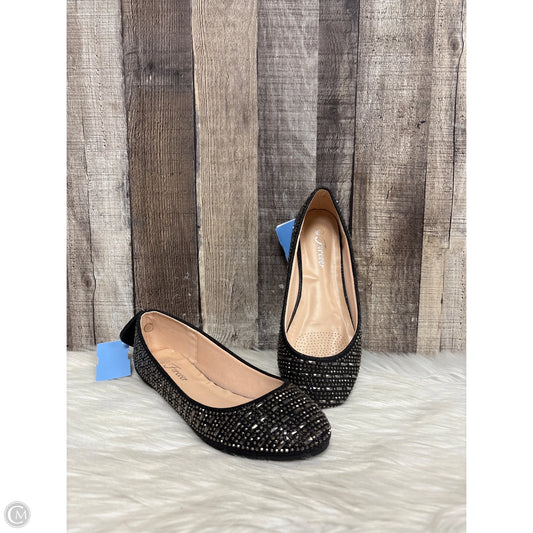 Shoes Flats By Forever In Black & Gold, Size: 6.5