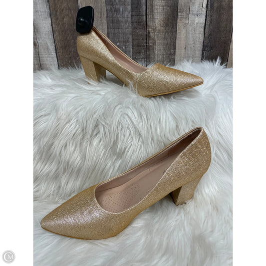 Shoes Heels Block By Forever In Gold, Size: 9