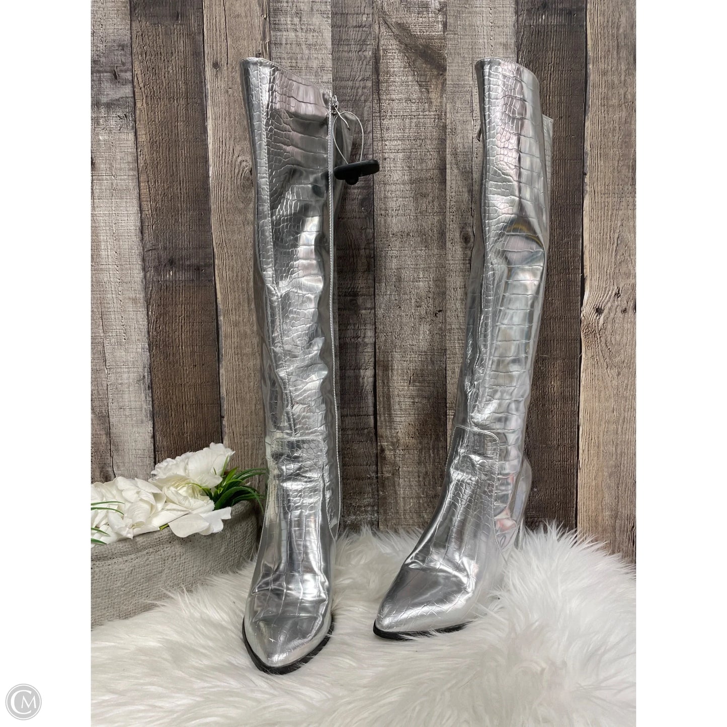 Boots Knee Heels By Cmf In Silver, Size: 10