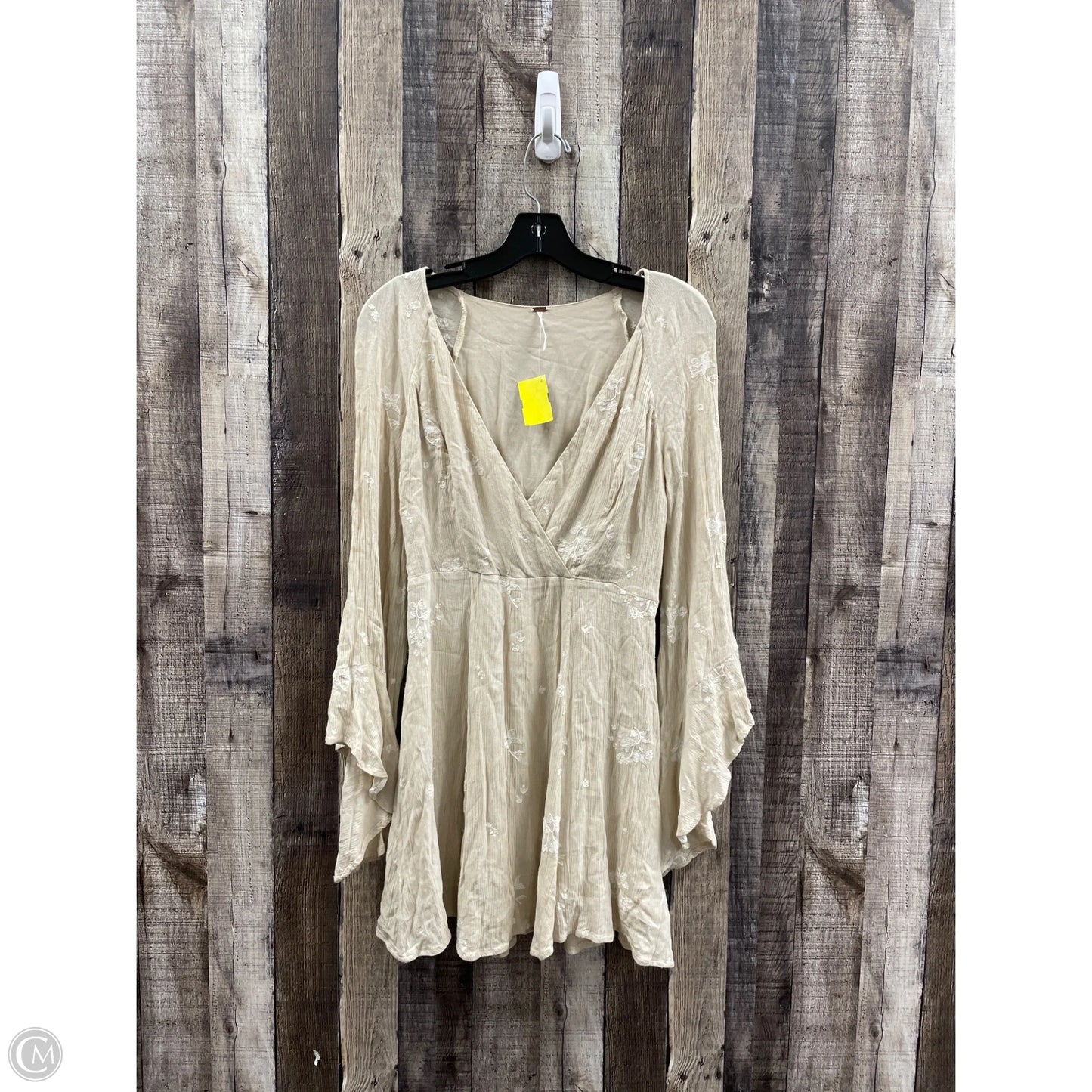 Dress Casual Short By Free People In Beige, Size: S