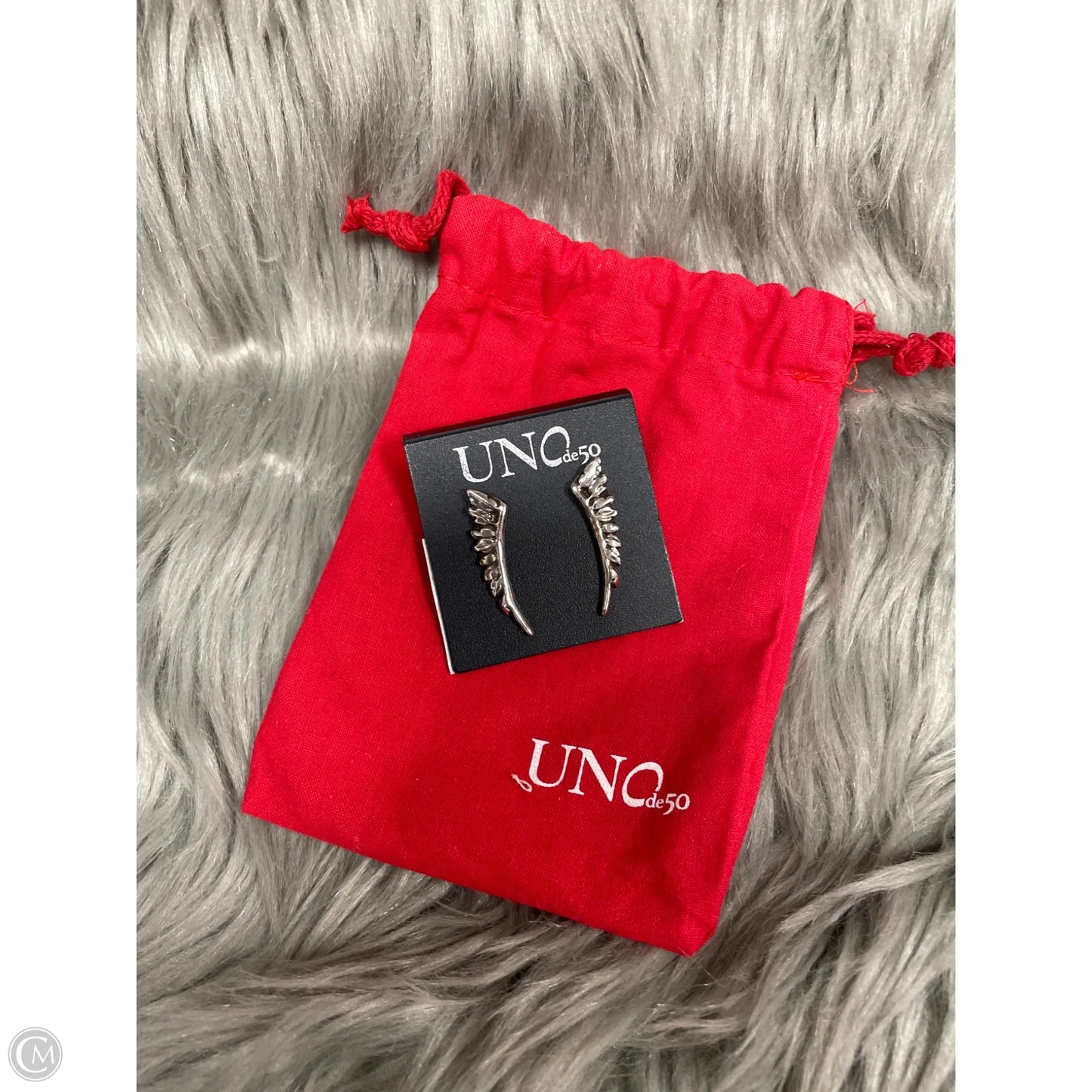Earrings Dangle/drop By Uno De 50