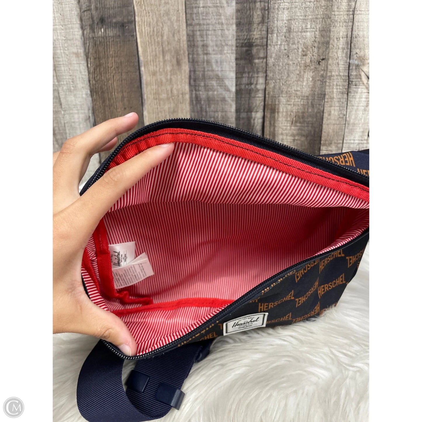 Belt Bag By Herschel, Size: Large