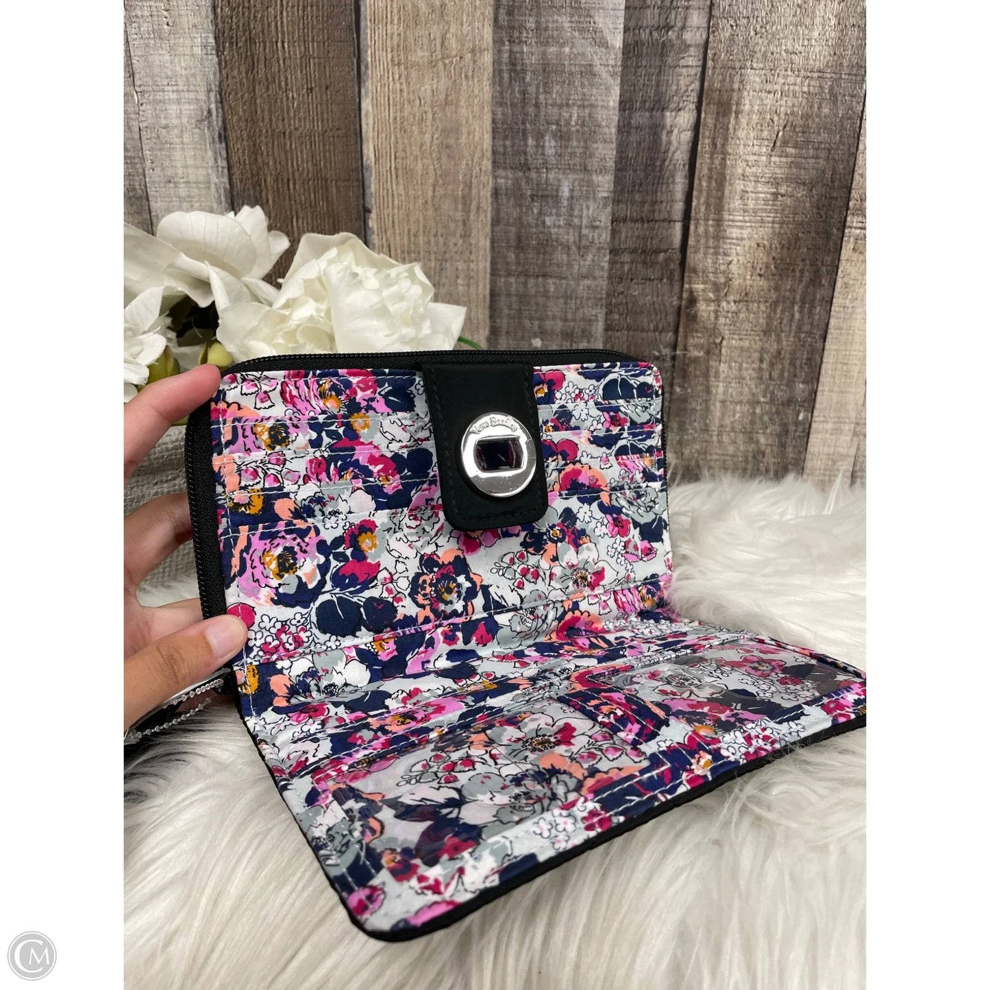 Wallet By Vera Bradley, Size: Large