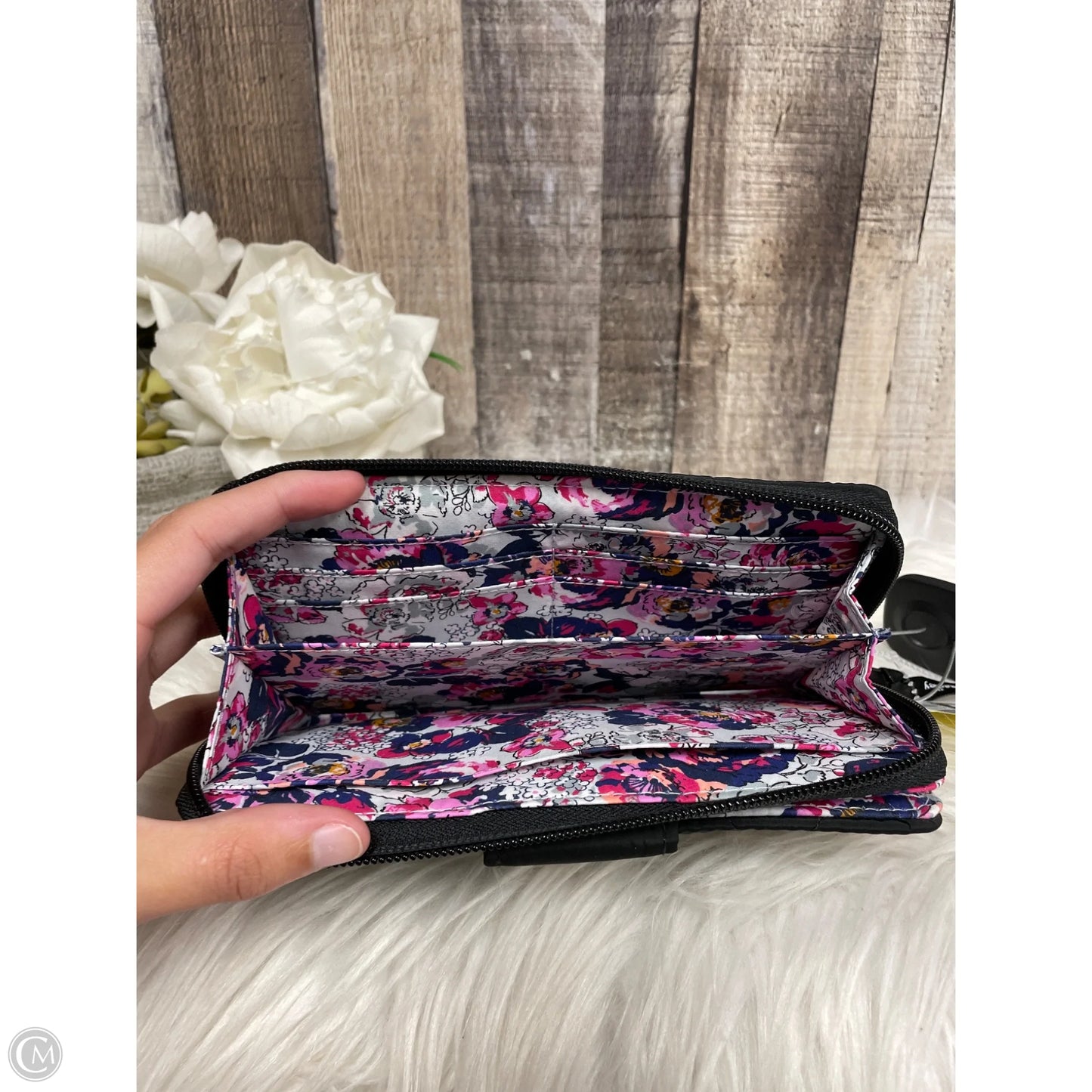 Wallet By Vera Bradley, Size: Large