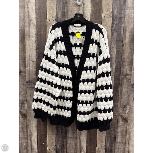 Sweater Cardigan By Kirundo In Black & White, Size: Xl