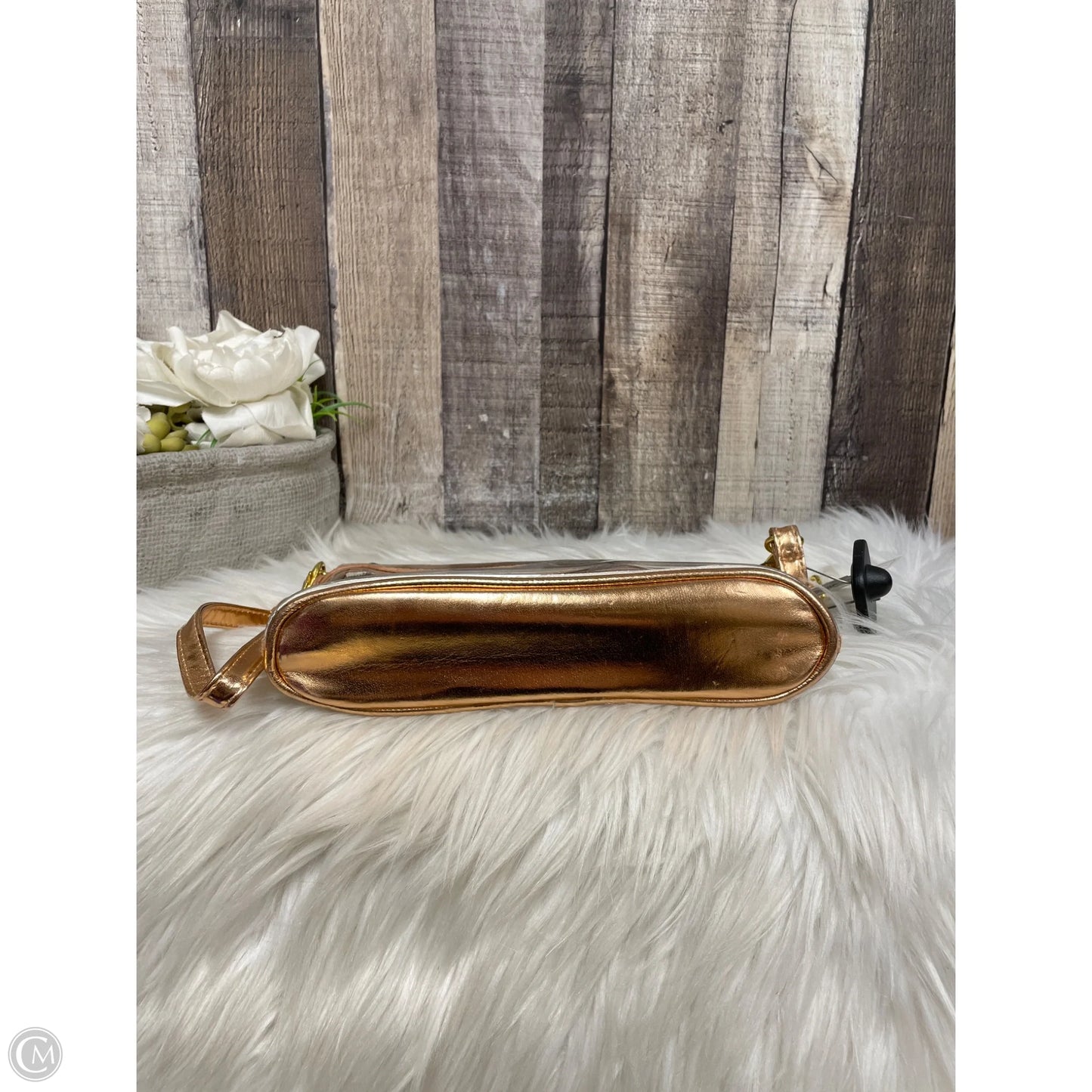 Crossbody By Cmf, Size: Small