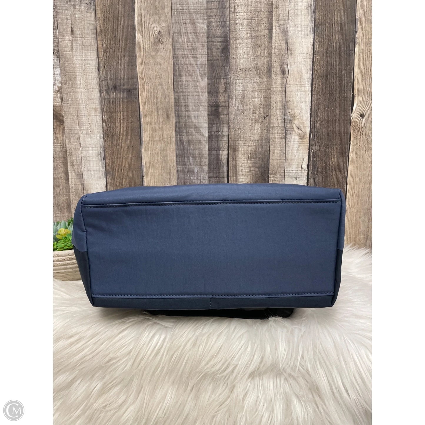 Tote By Kipling, Size: Large