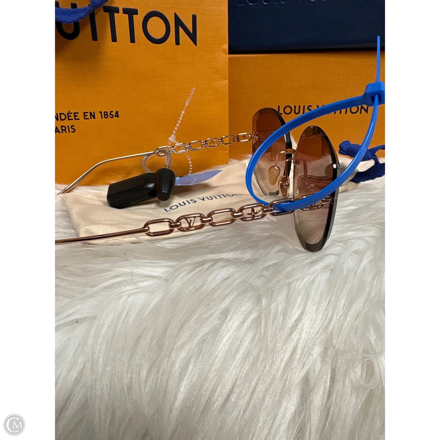 Sunglasses Luxury Designer By Louis Vuitton