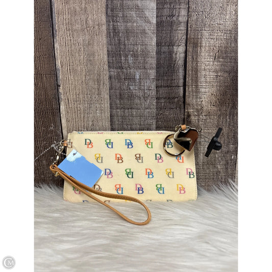 Wristlet Designer By Dooney And Bourke, Size: Medium