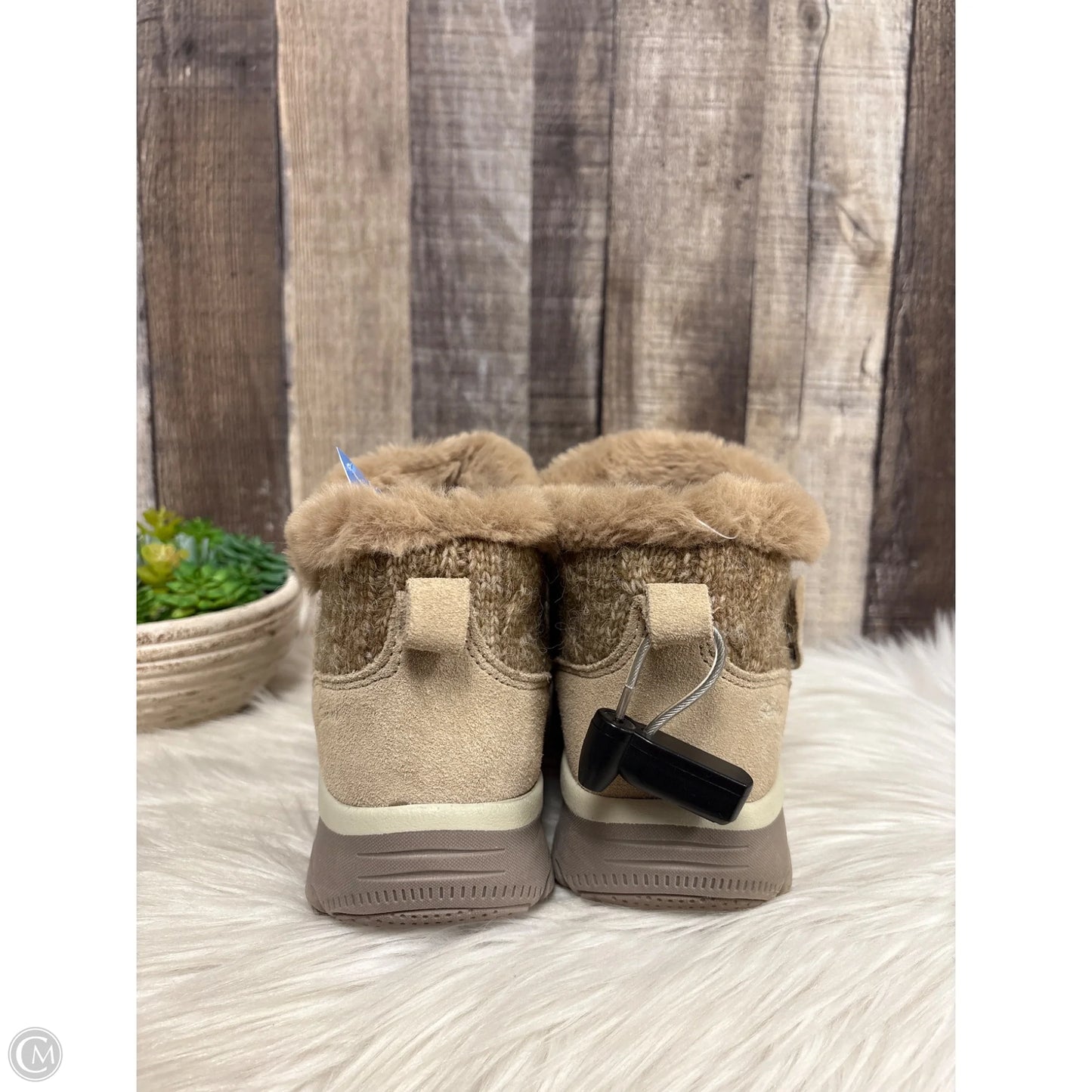 Boots Ankle Flats By Skechers In Tan, Size: 8