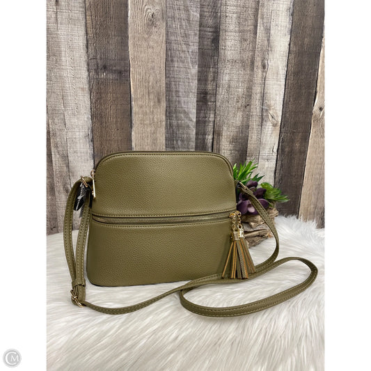 Crossbody By Cmf, Size: Medium