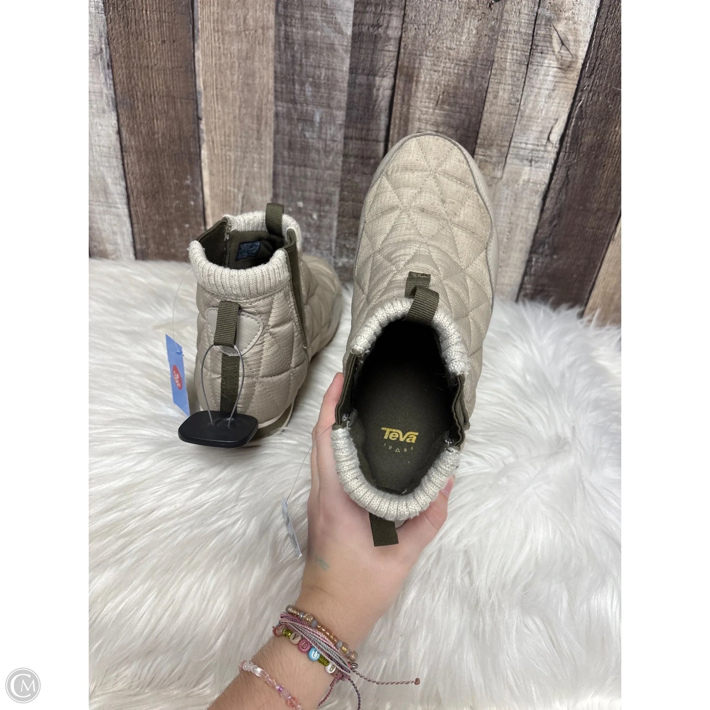 Boots Ankle Flats By Teva In Taupe, Size: 8