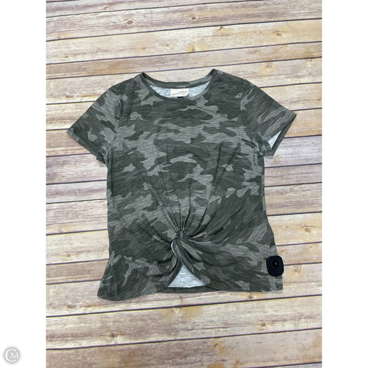 Top Short Sleeve By Universal Thread In Green, Size: M