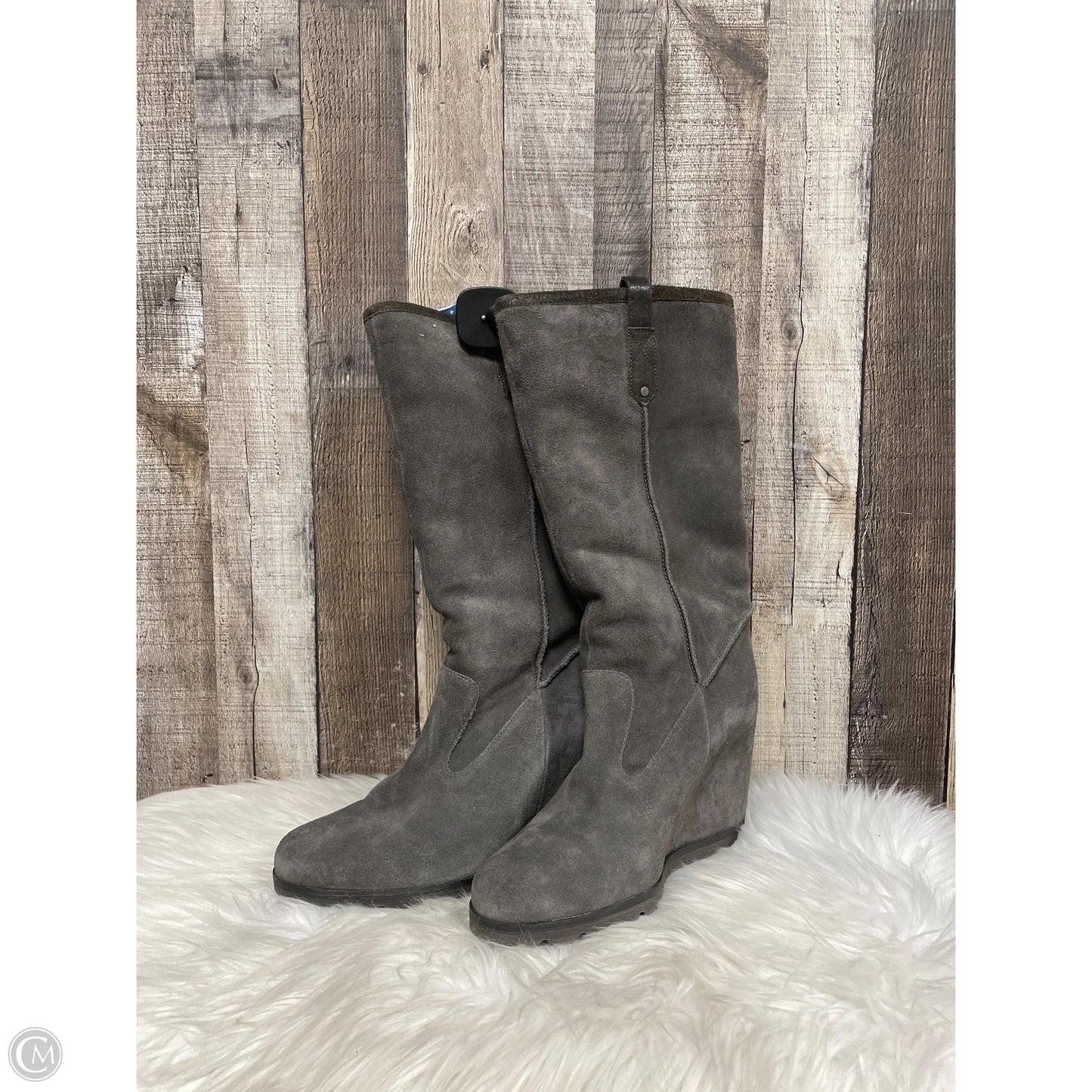Boots Designer By Ugg In Grey, Size: 11