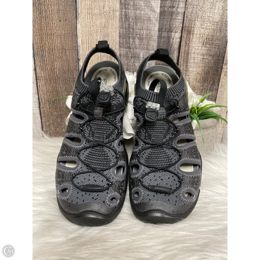 Shoes Flats By Keen In Grey, Size: 7