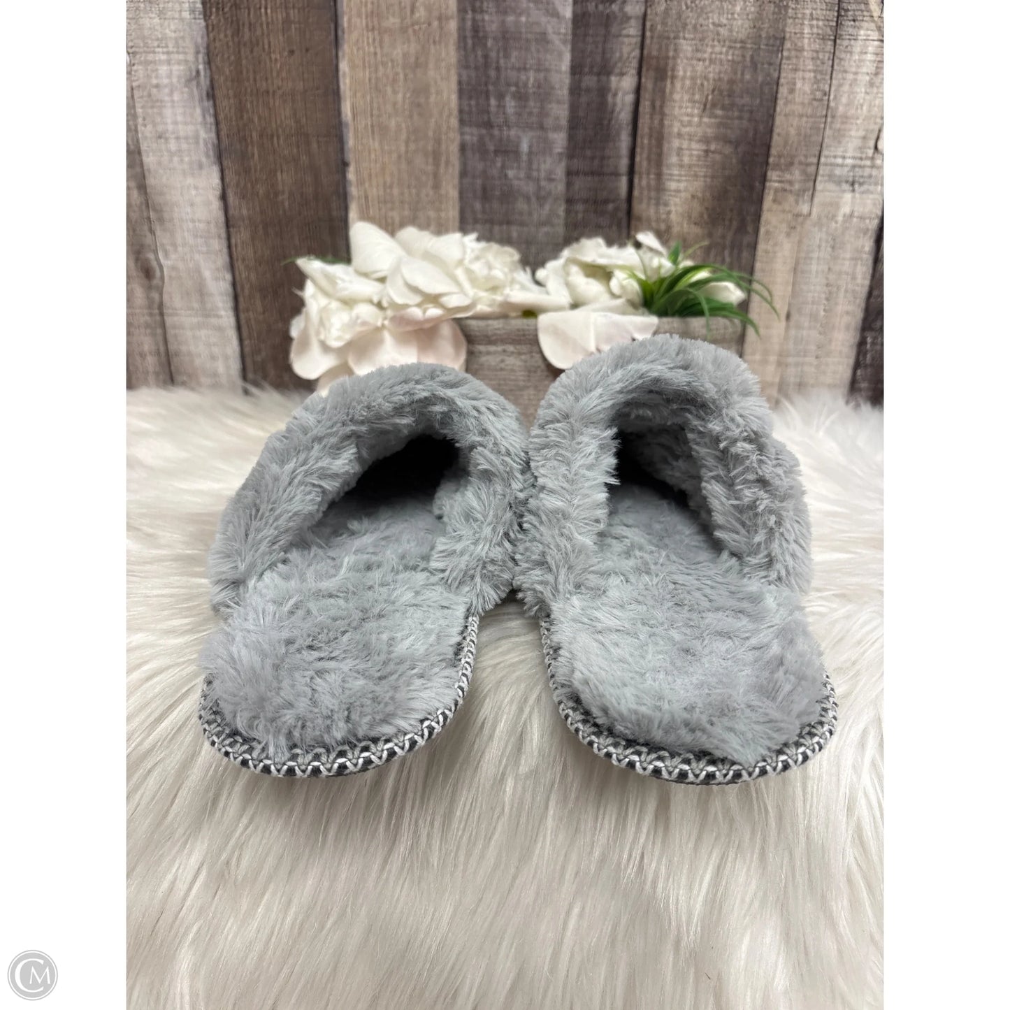 Slippers By Muk Luks In Red, Size: 9