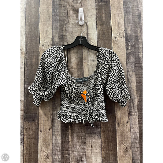 Top Short Sleeve By Kendall + Kylie In Black & Cream, Size: S