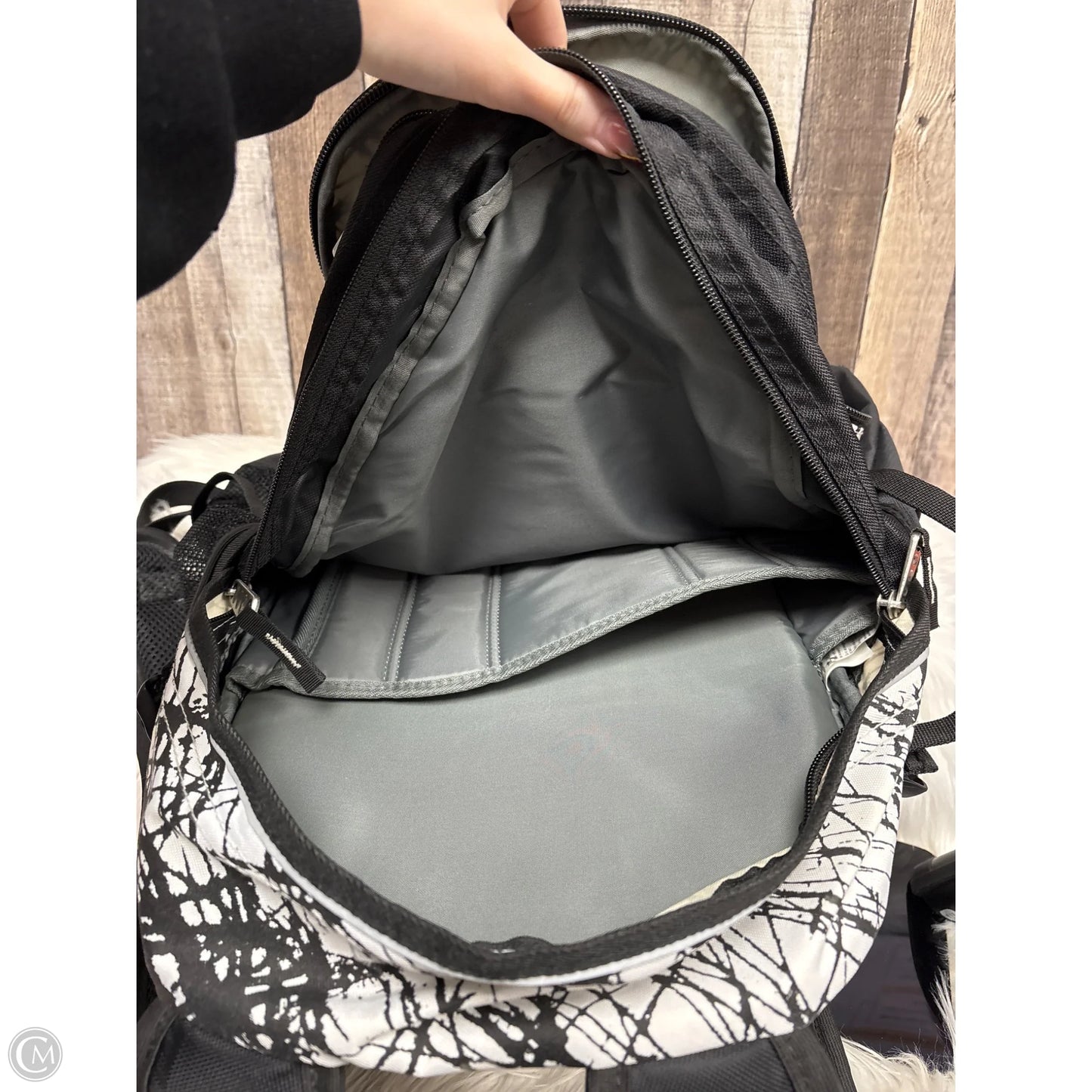 Backpack By Clothes Mentor, Size: Large