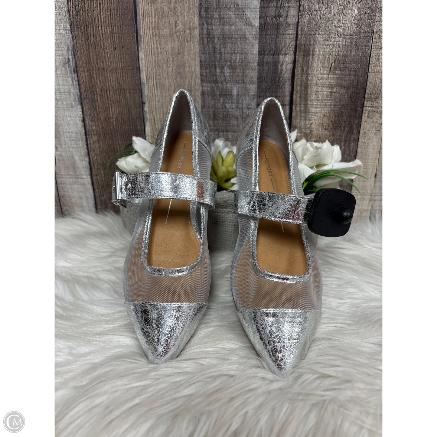 Shoes Flats By Report In Silver, Size: 7
