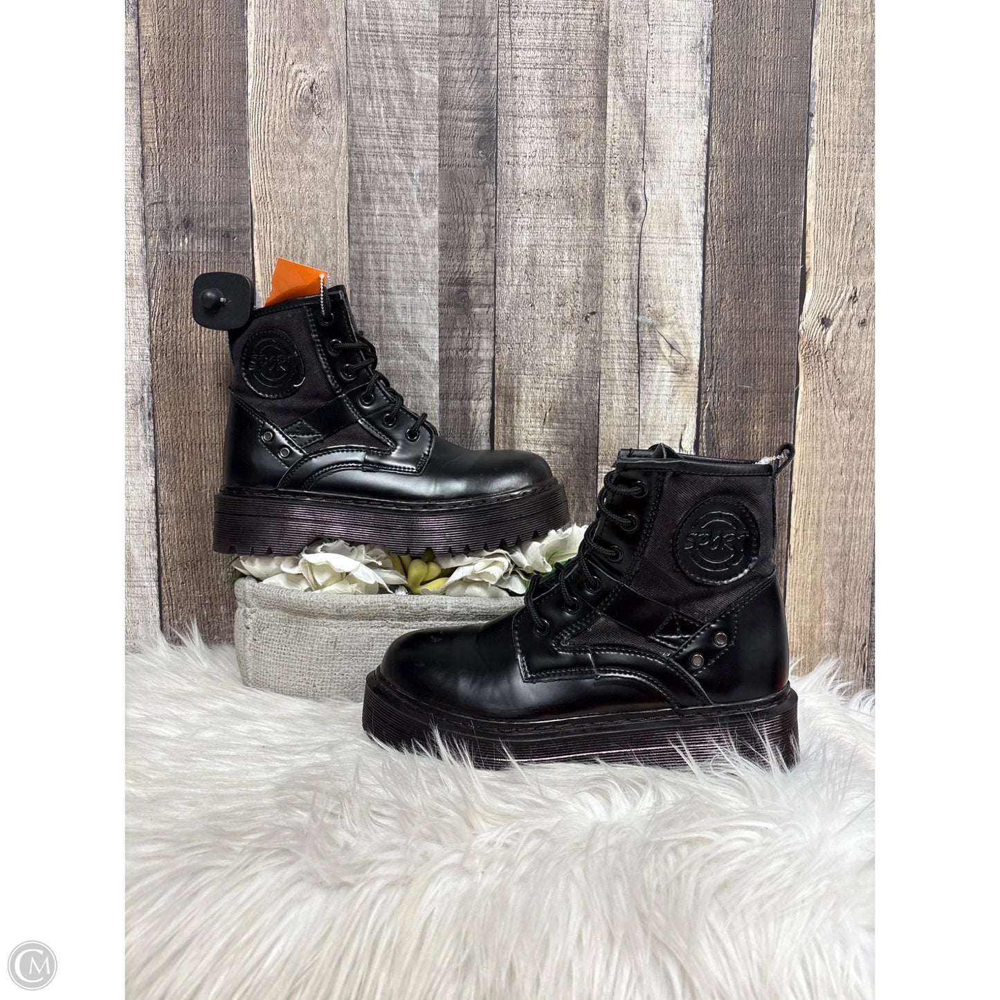 Boots Ankle Heels By Cme In Black, Size: 7