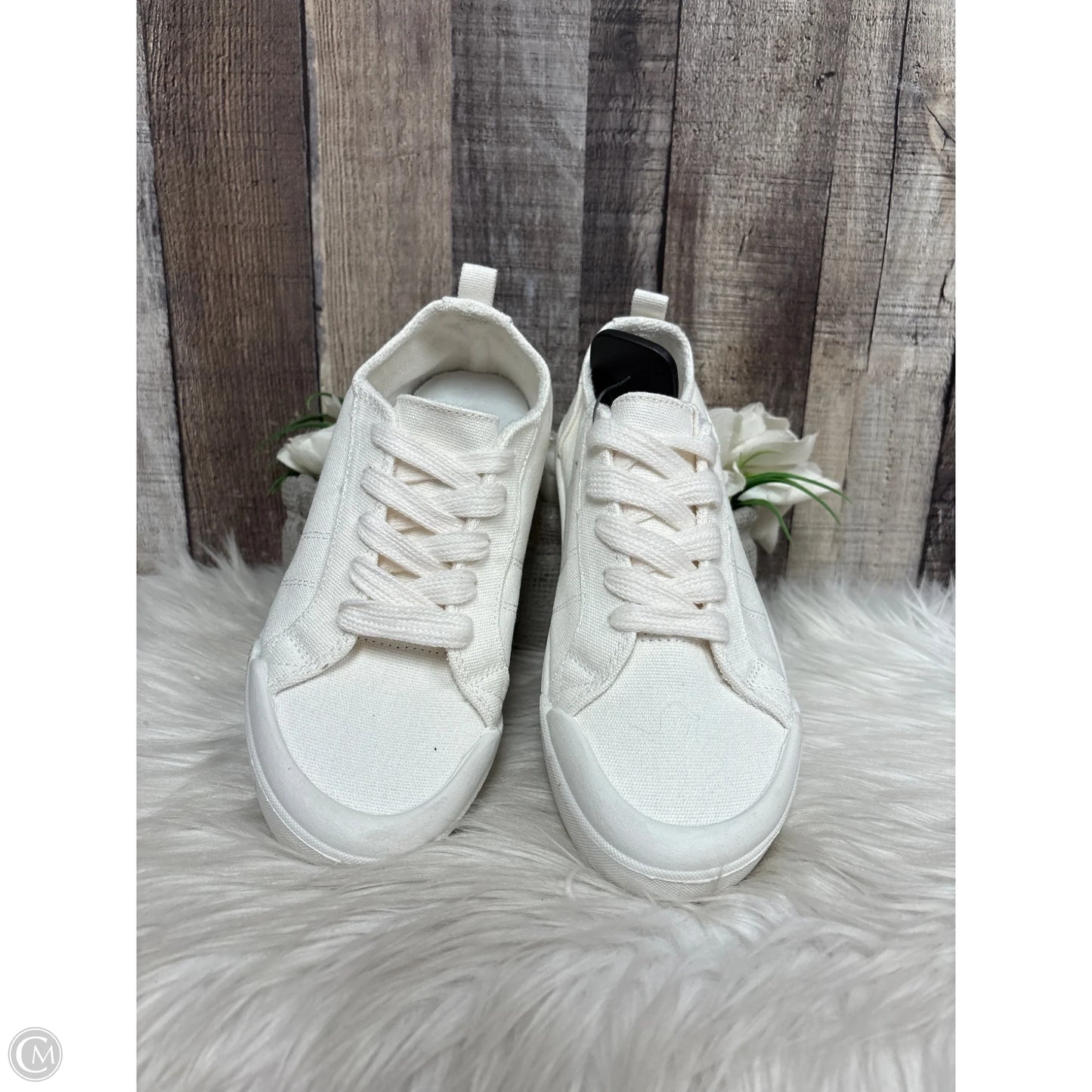 Shoes Athletic By Sonoma In White, Size: 7