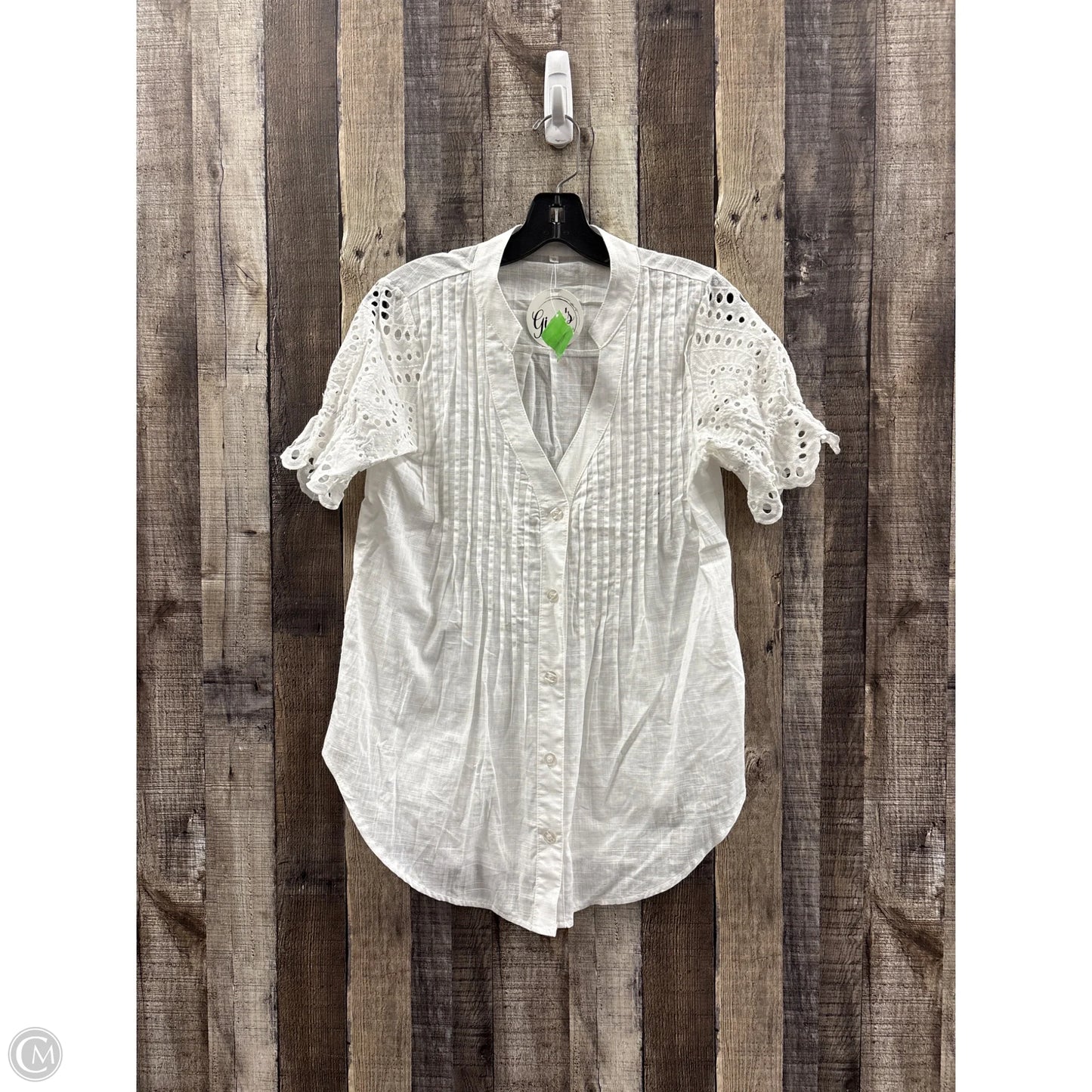 Top Short Sleeve By Cmf In White, Size: S