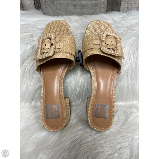 Sandals Flats By Dolce Vita In Tan, Size: 7.5
