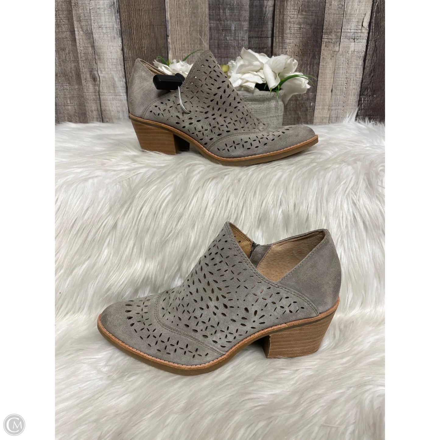 Boots Ankle Heels By Sofft In Taupe, Size: 7.5
