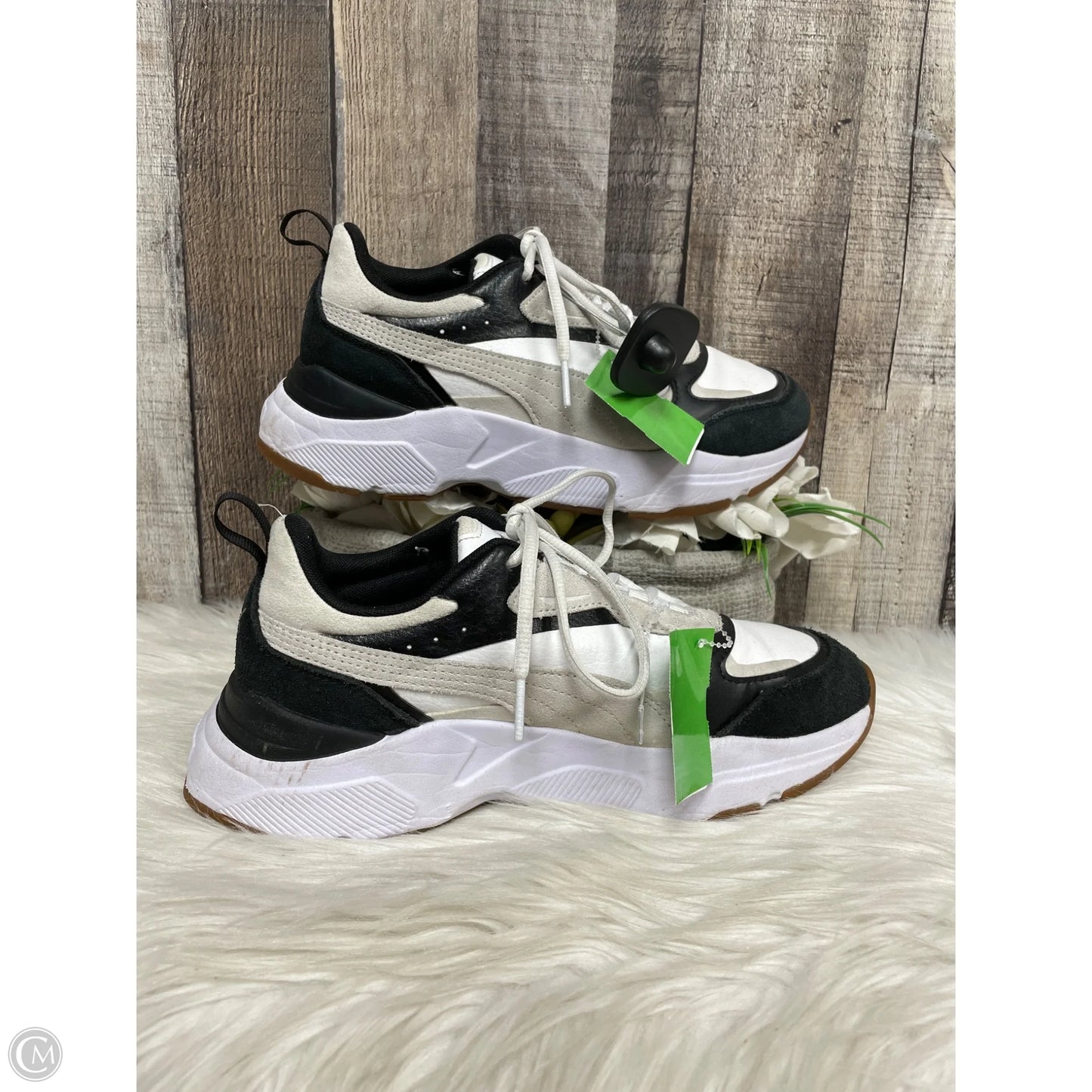 Shoes Athletic By Puma In Black & White, Size: 7.5