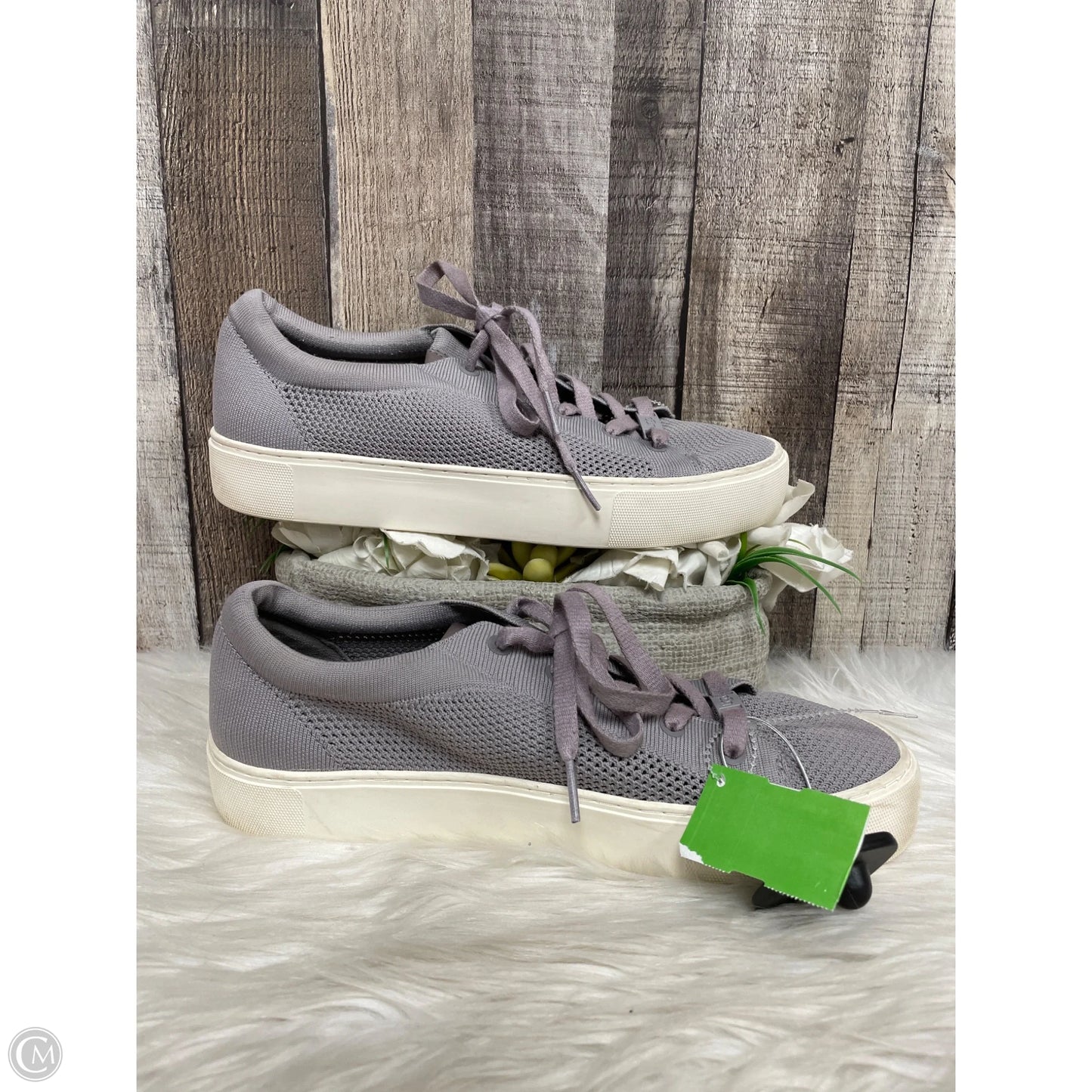 Shoes Designer By Ugg In Grey, Size: 10