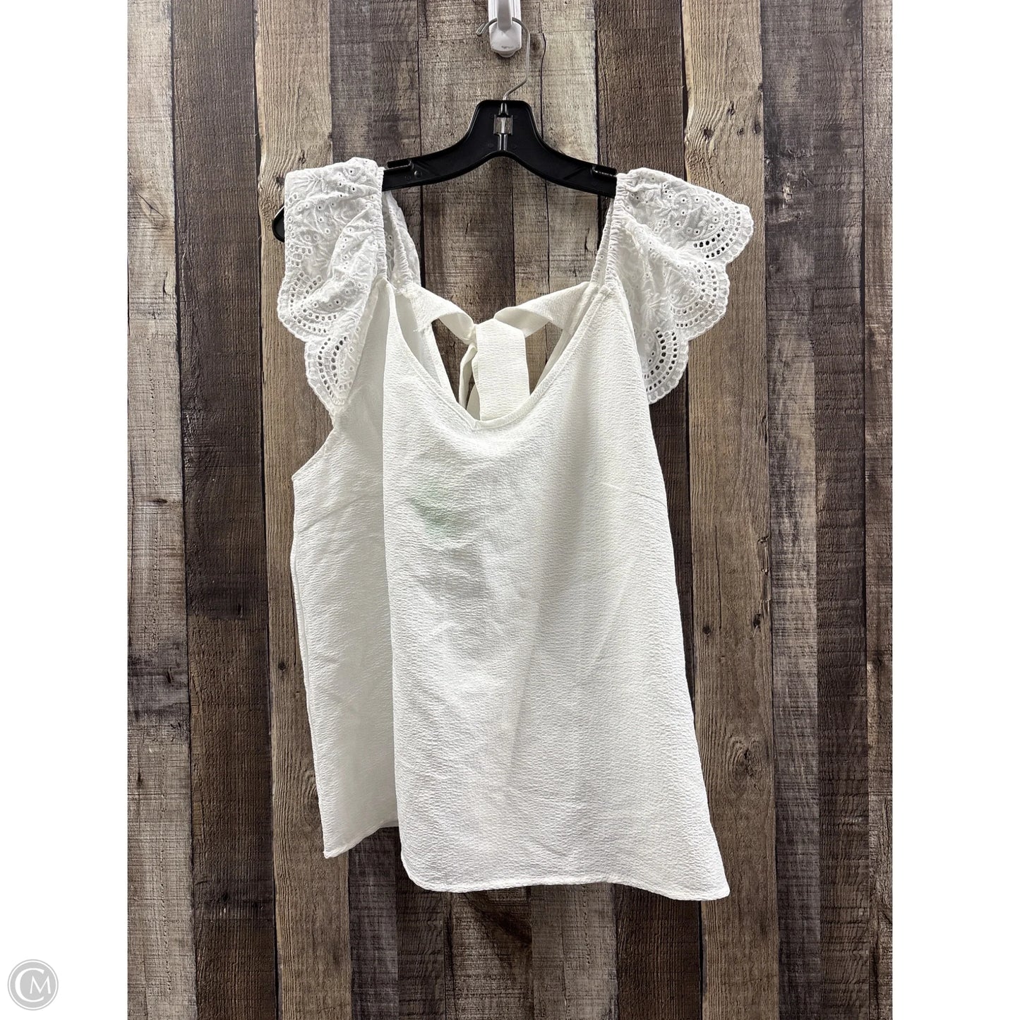 Top Sleeveless By Cmf In White, Size: Xl
