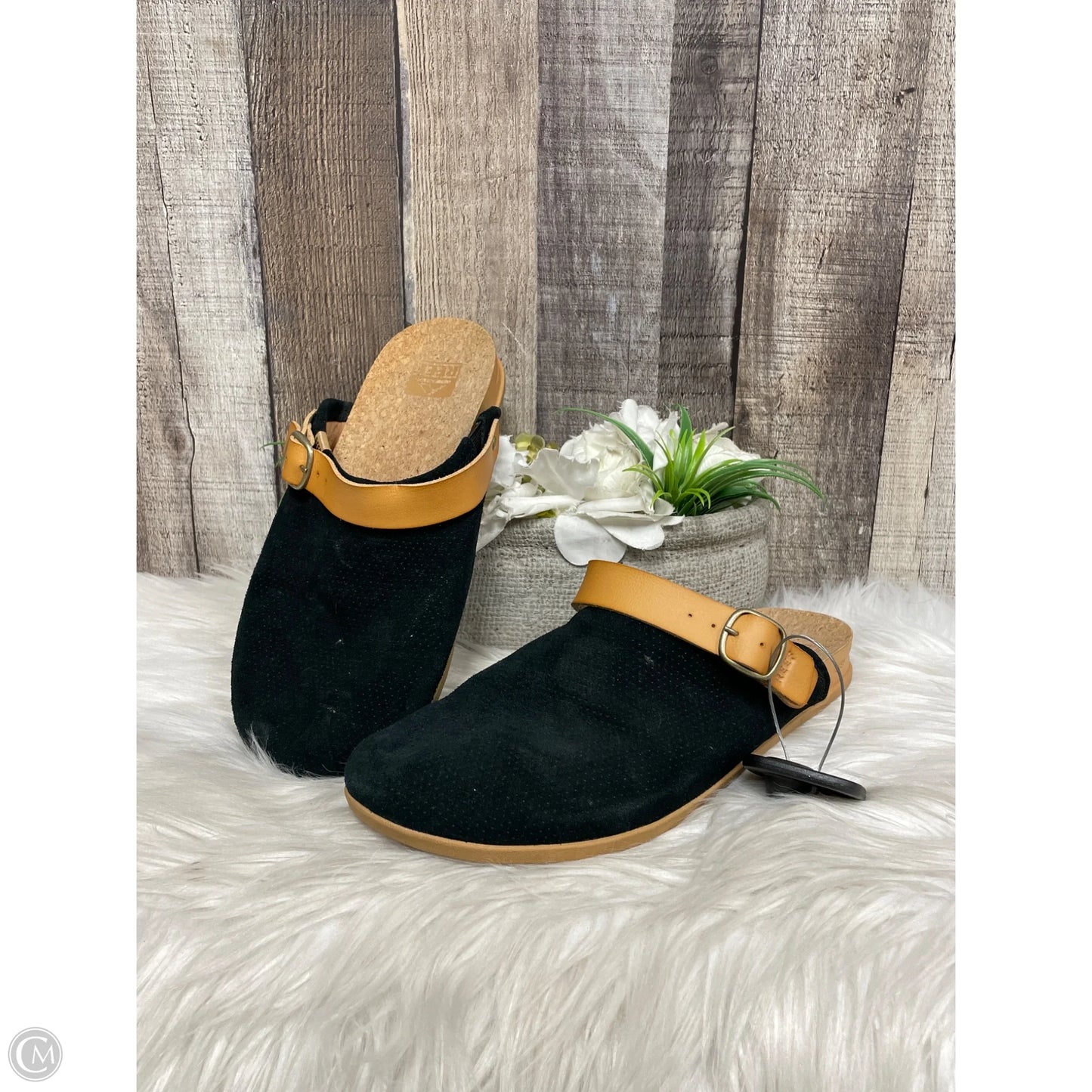 Shoes Flats By Reef In Black, Size: 9