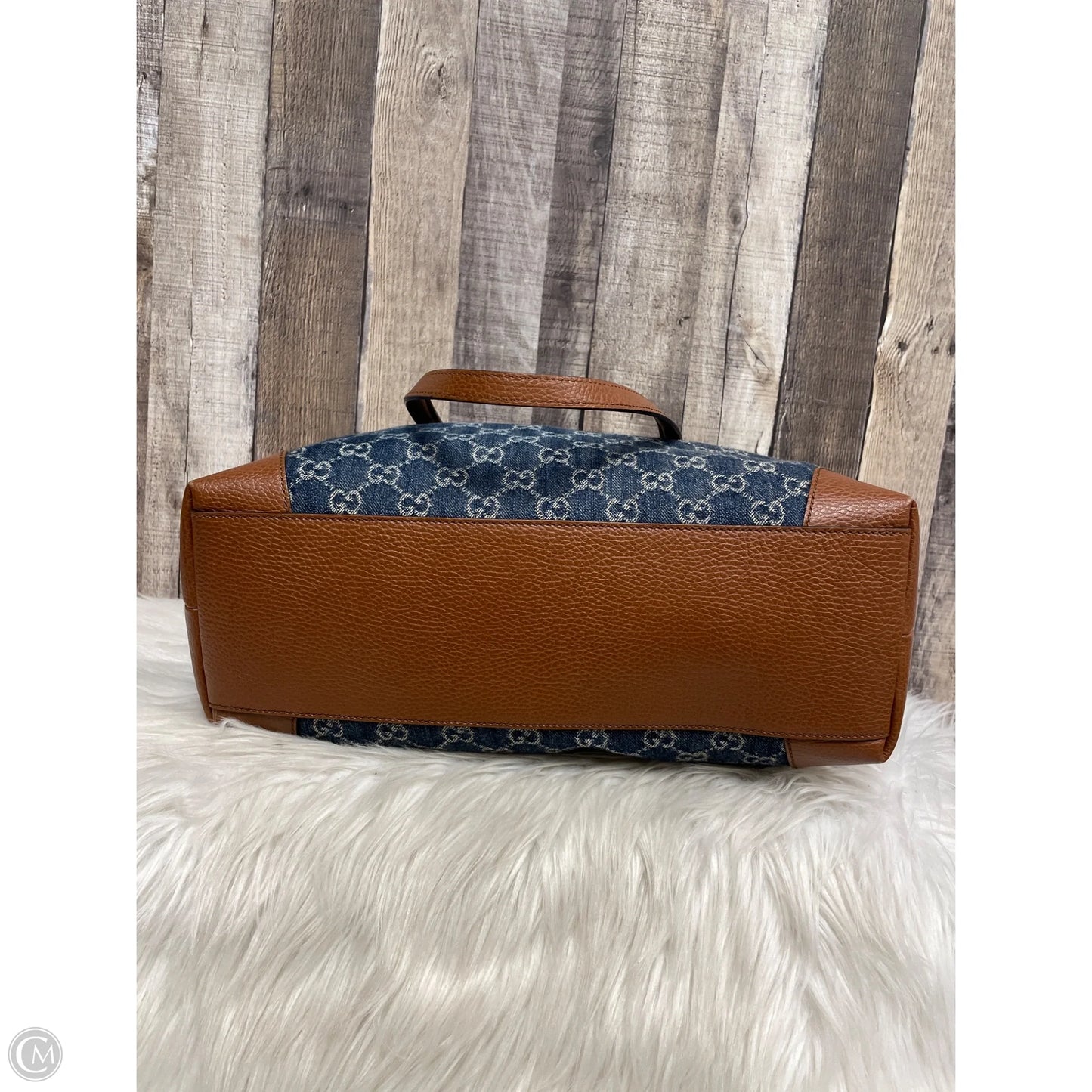 Tote Luxury Designer By Gucci, Size: Large