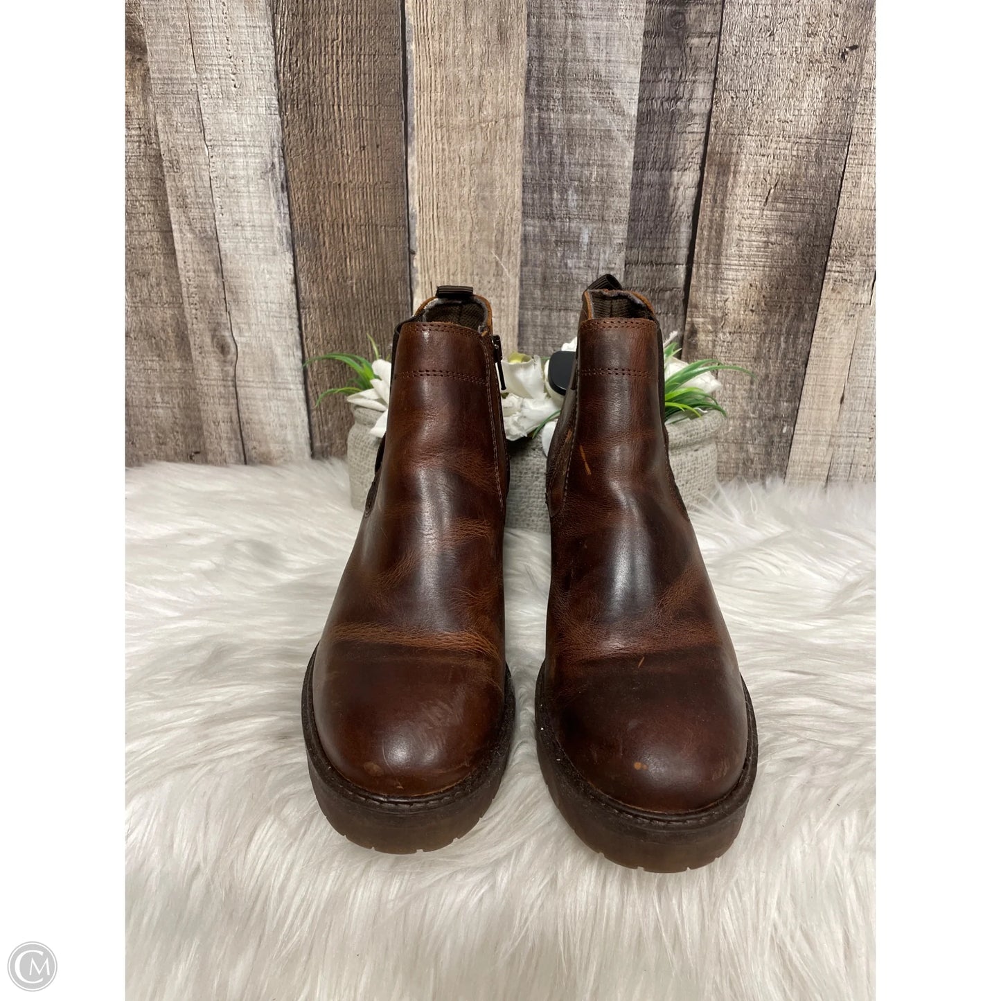 Boots Ankle Heels By Cmc In Brown, Size: 8