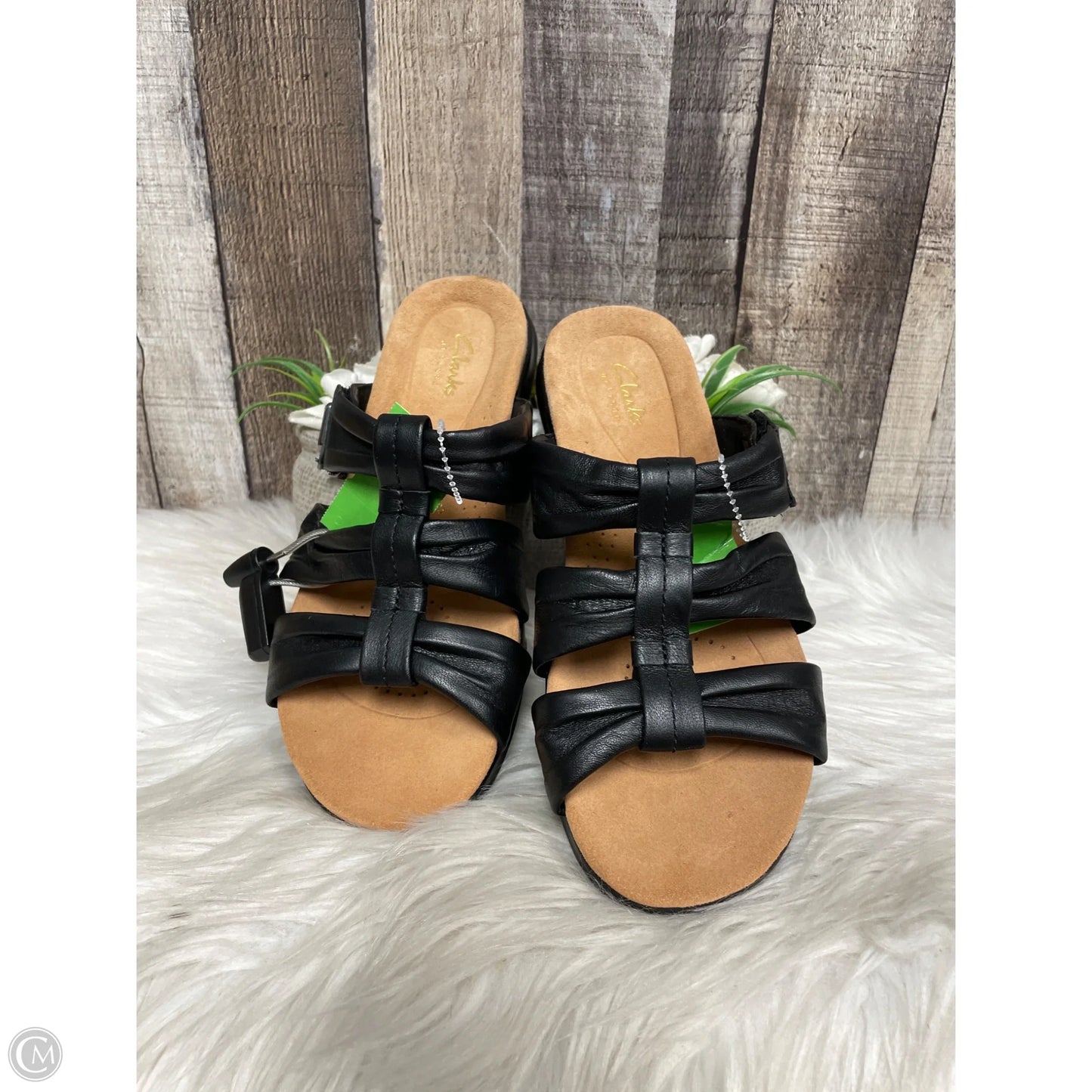 Sandals Flats By Clarks In Black, Size: 7.5