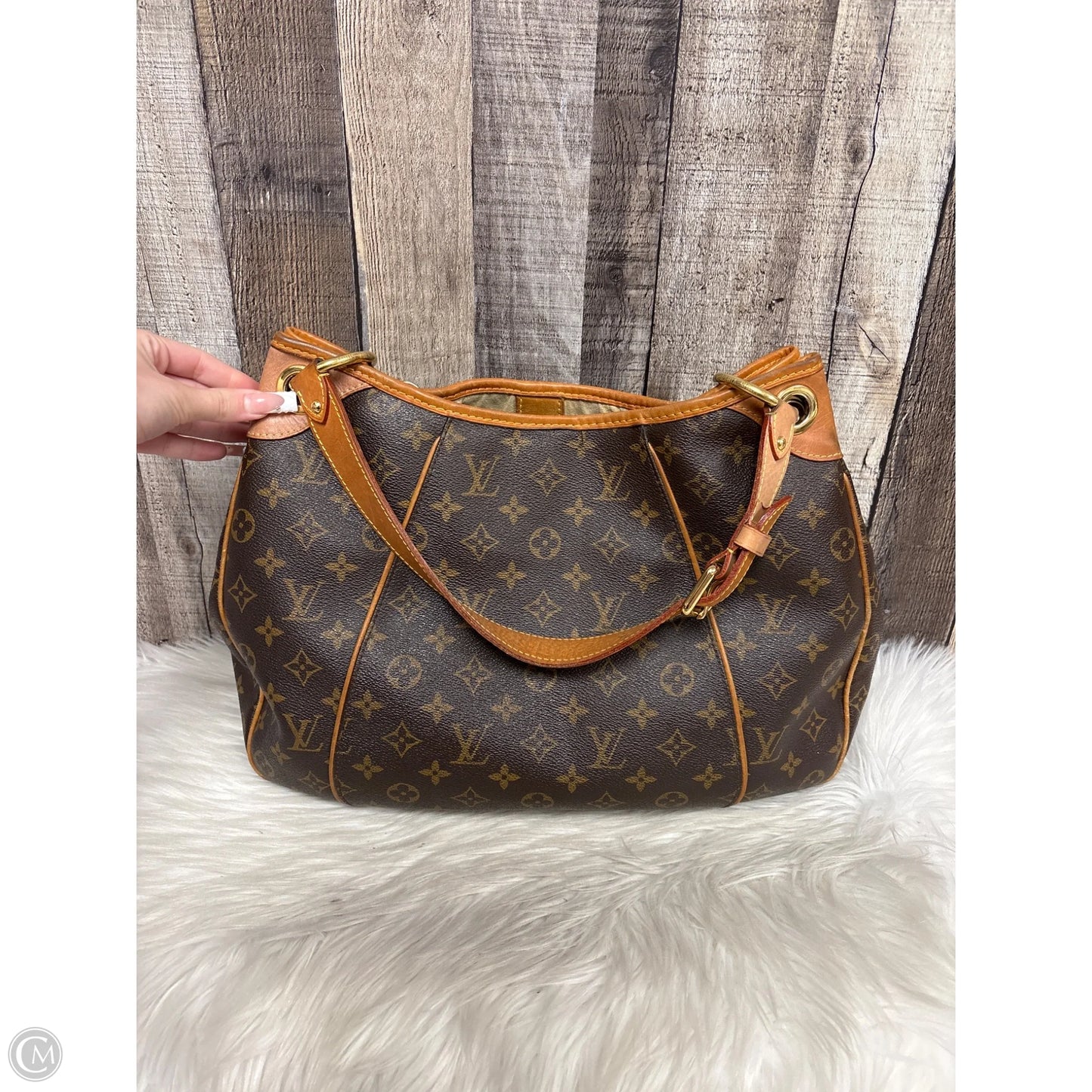 Handbag Luxury Designer By Louis Vuitton, Size: Large