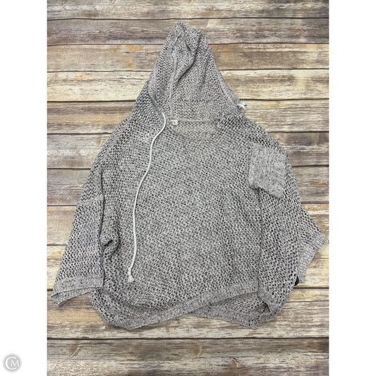 Sweater Short Sleeve By Pol In Grey, Size: L