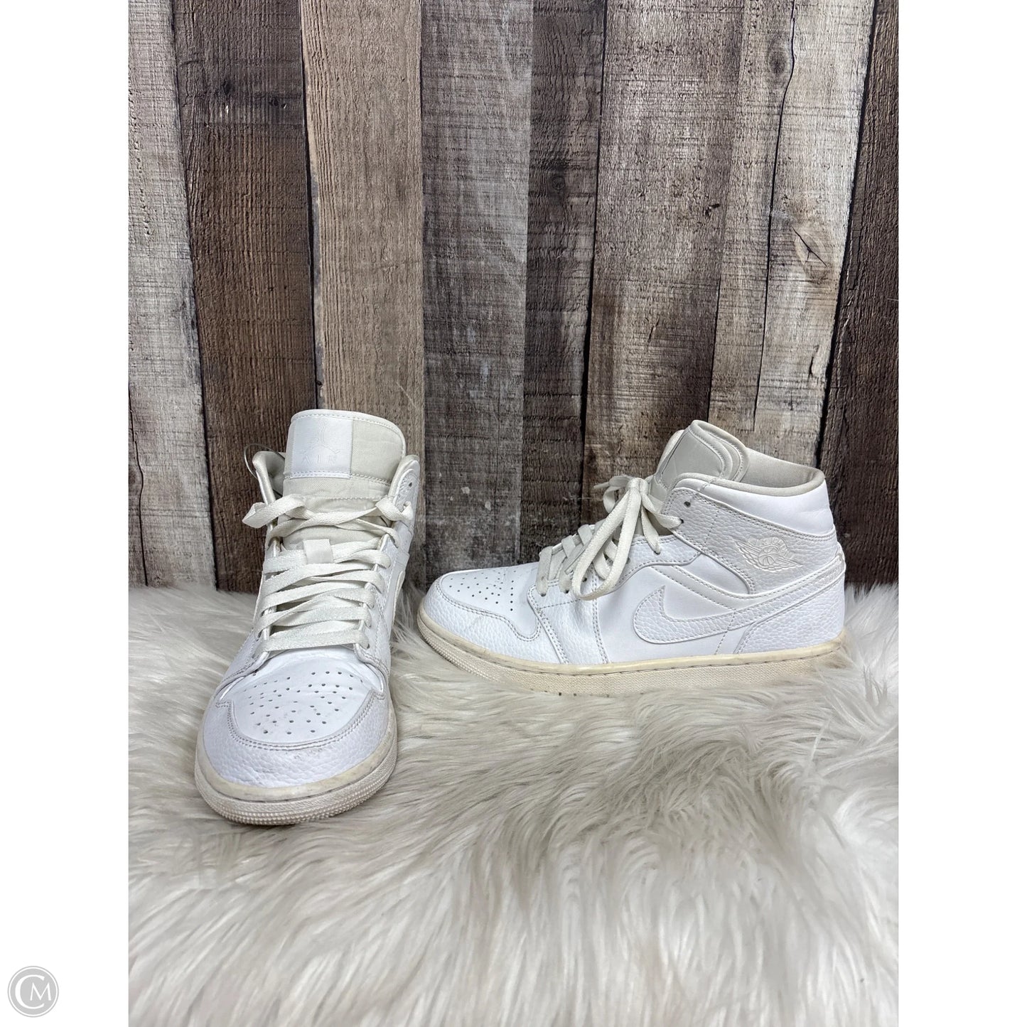 Shoes Athletic By Nike In White, Size: 7