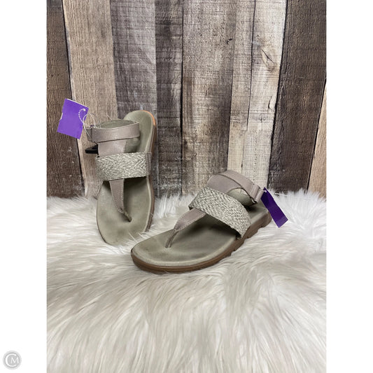 Sandals Flats By Sorel In Grey, Size: 6