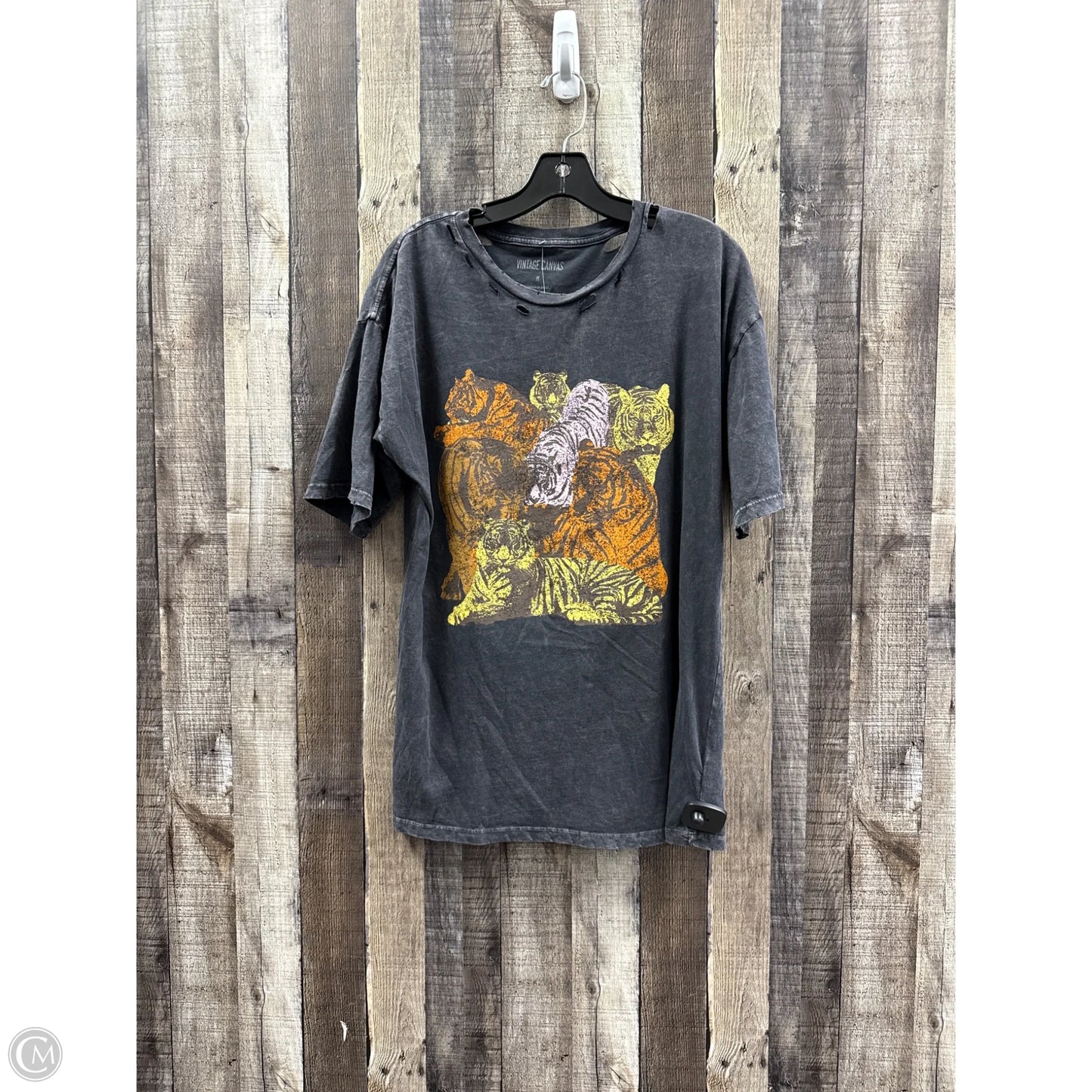 Top Short Sleeve By Cme In Grey, Size: M