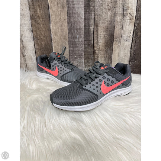 Shoes Athletic By Nike In Grey, Size: 9.5