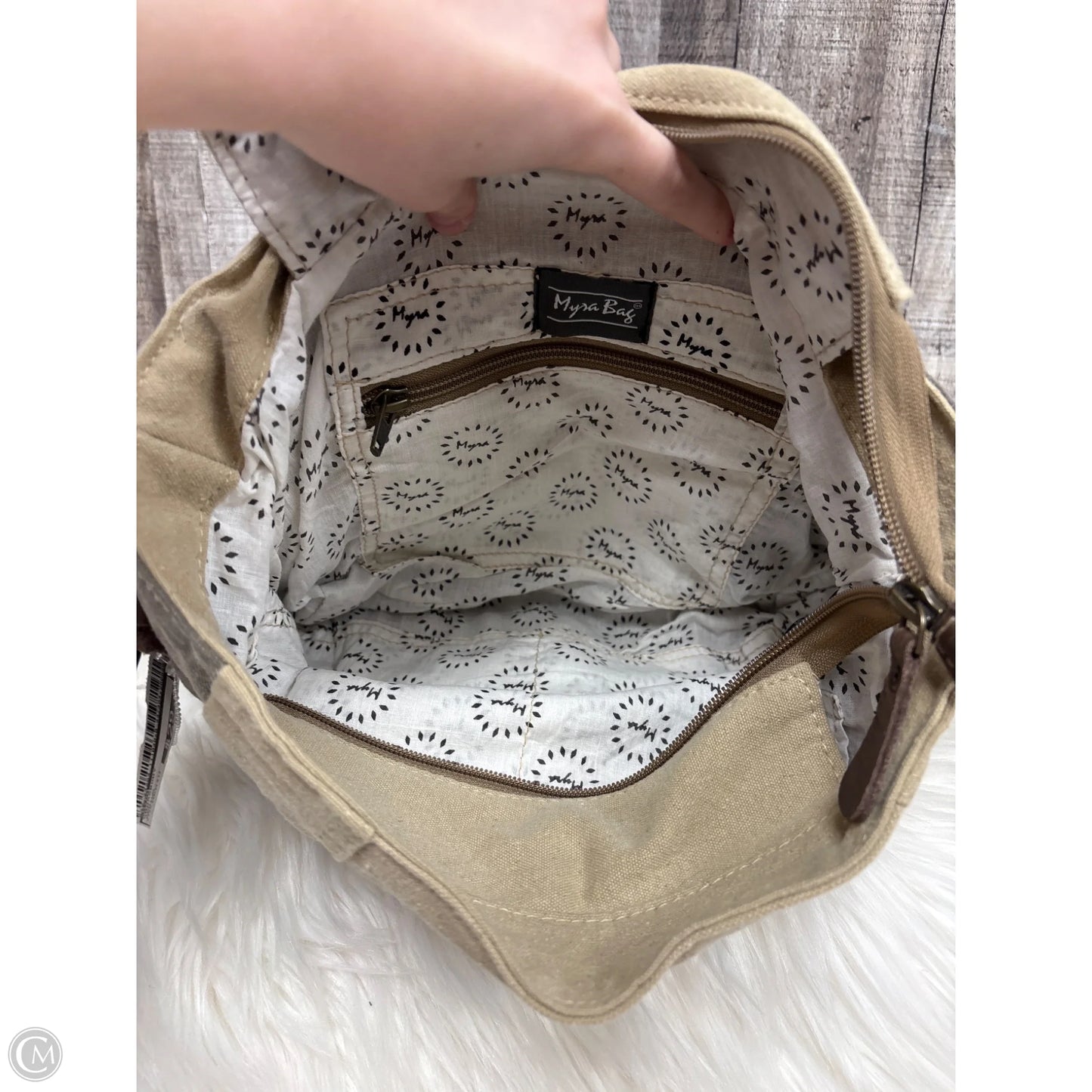 Crossbody By Myra, Size: Medium