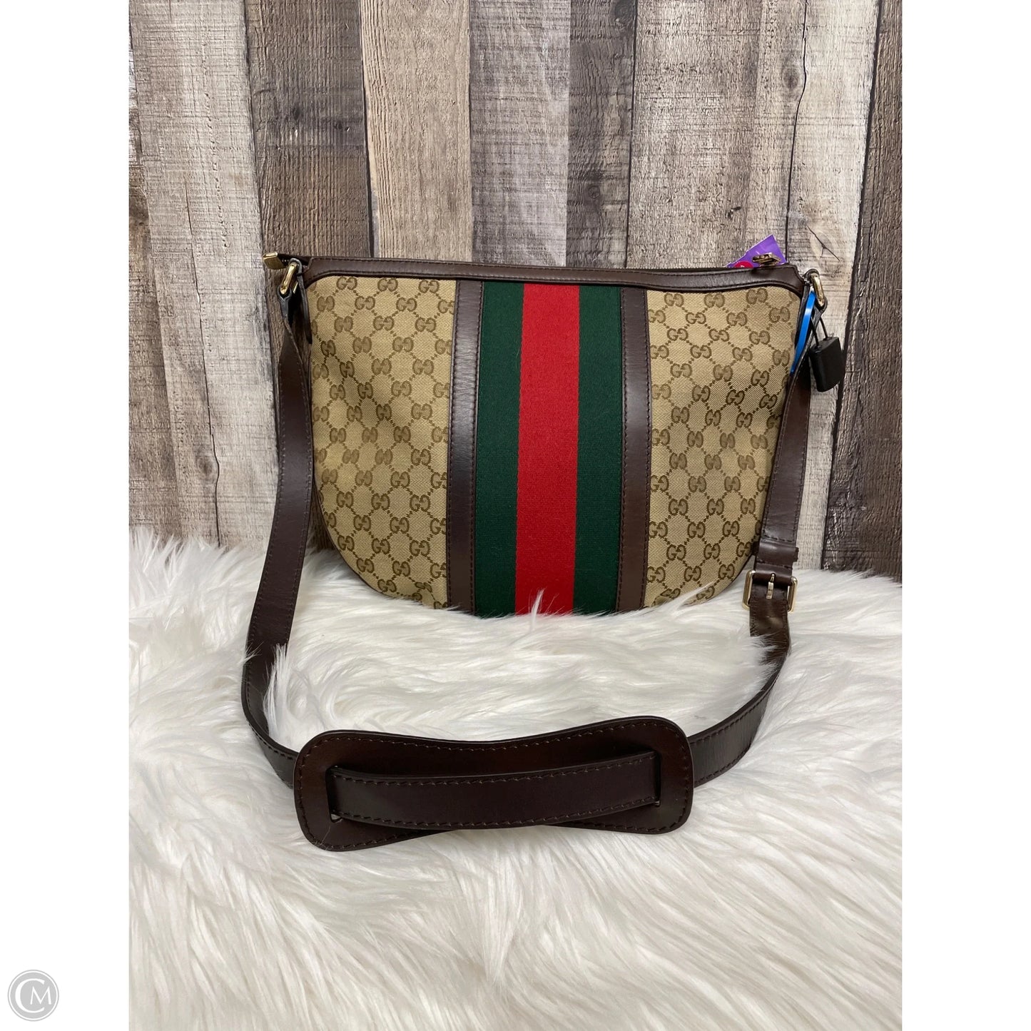 Crossbody Luxury Designer By Gucci, Size: Medium