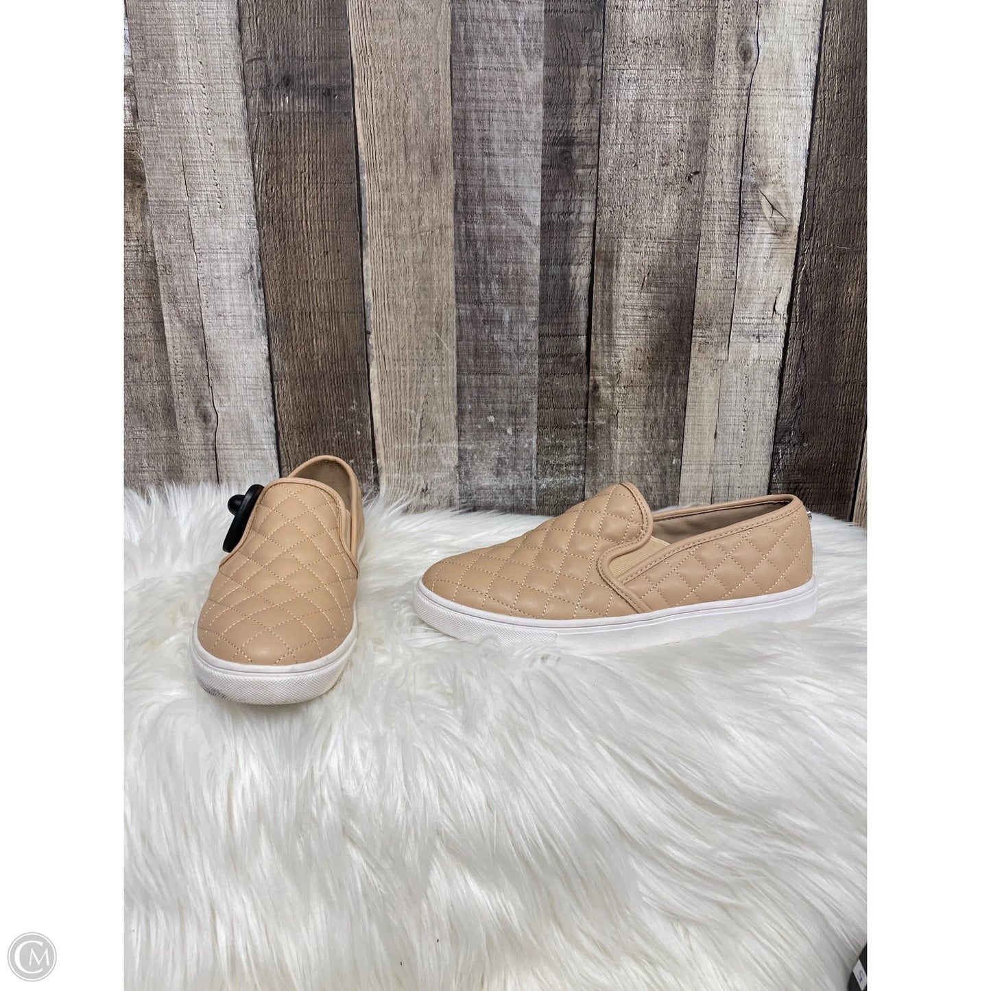 Shoes Flats By Steve Madden In Tan, Size: 8