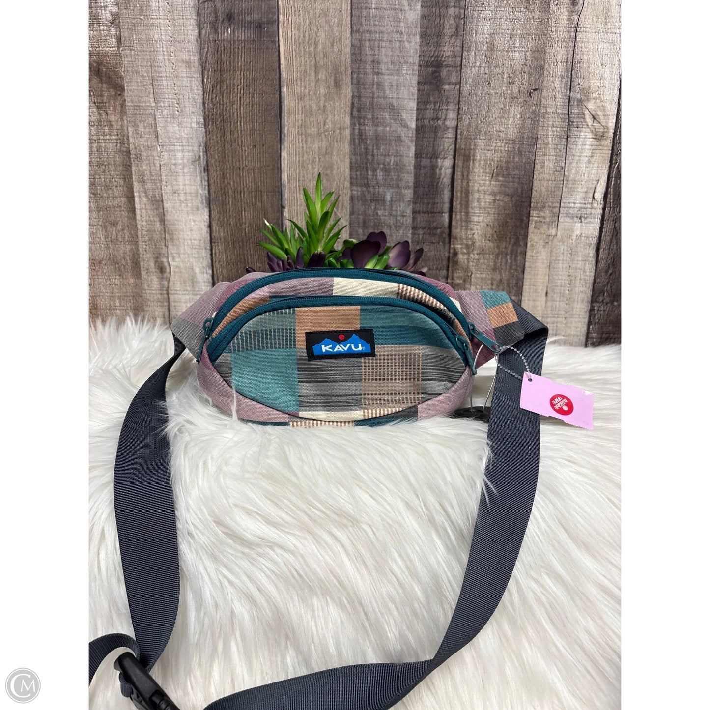 Belt Bag By Kavu, Size: Small