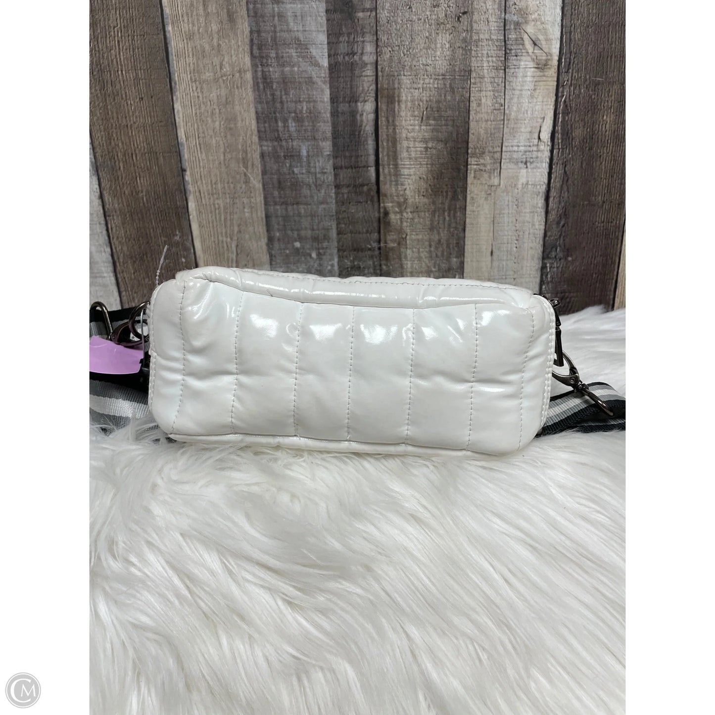 Crossbody By Think Royln, Size: Medium