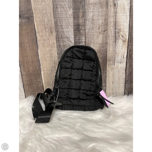 Crossbody By Urban Expressions, Size: Medium