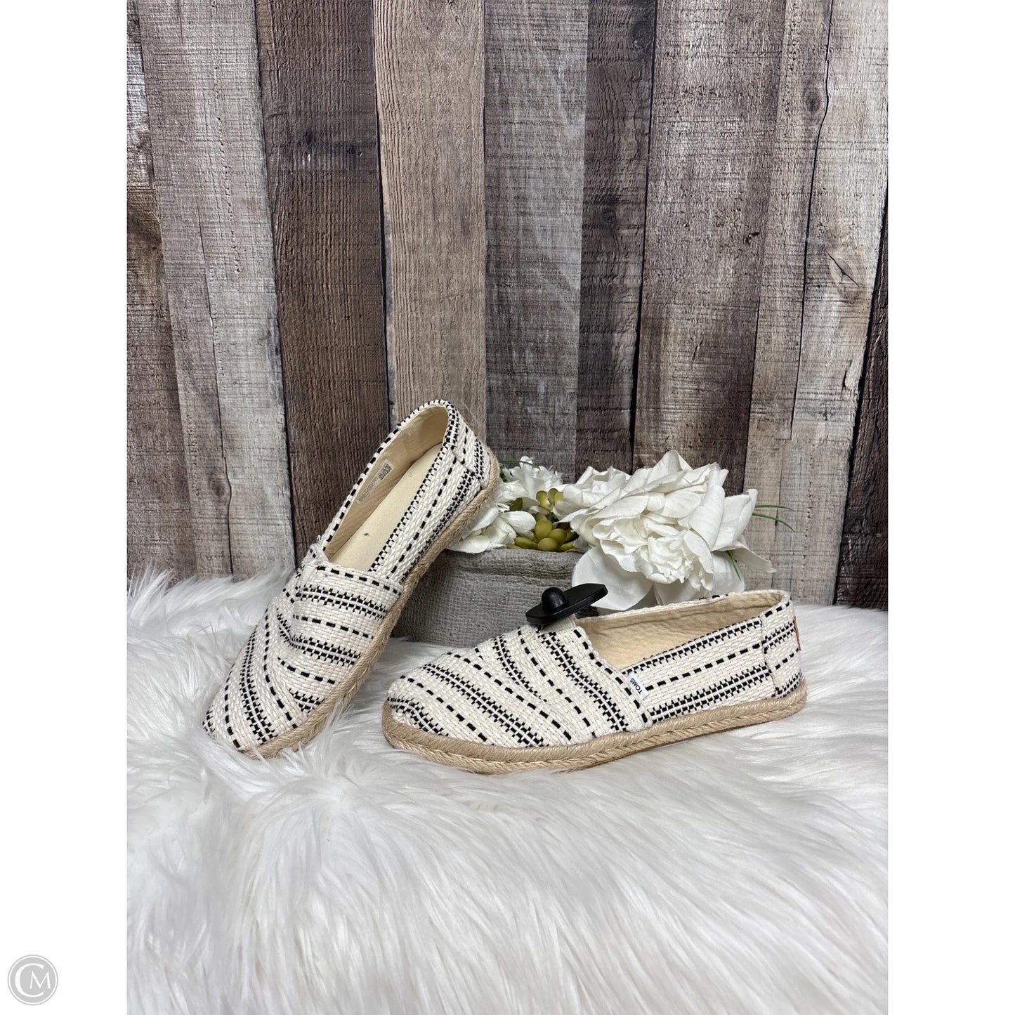 Shoes Flats By Toms In Black & Cream, Size: 7