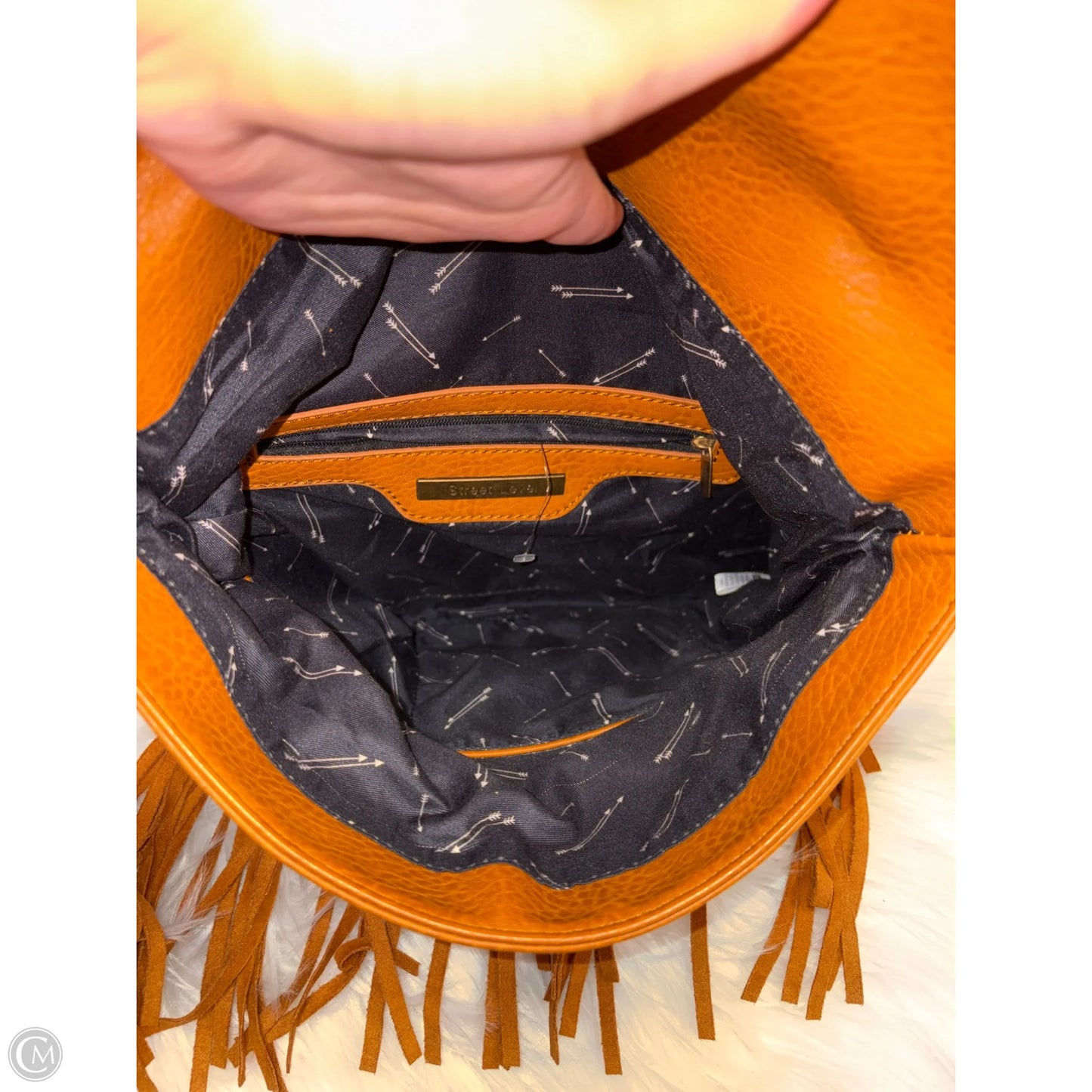 Clutch By Street Level, Size: Large
