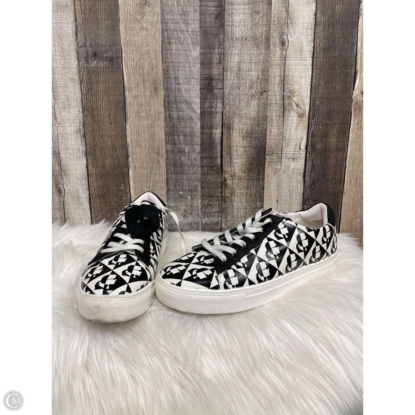 Shoes Designer By Karl Lagerfeld In Black & White, Size: 10